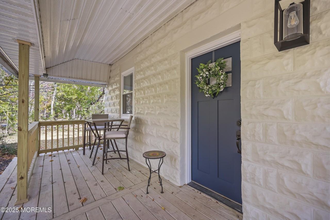 400 1st Ave - Photo 4 of 50