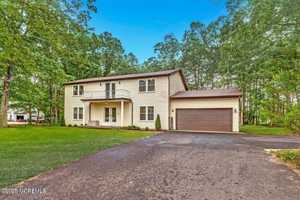 featured image of 718 E Veterans Hwy