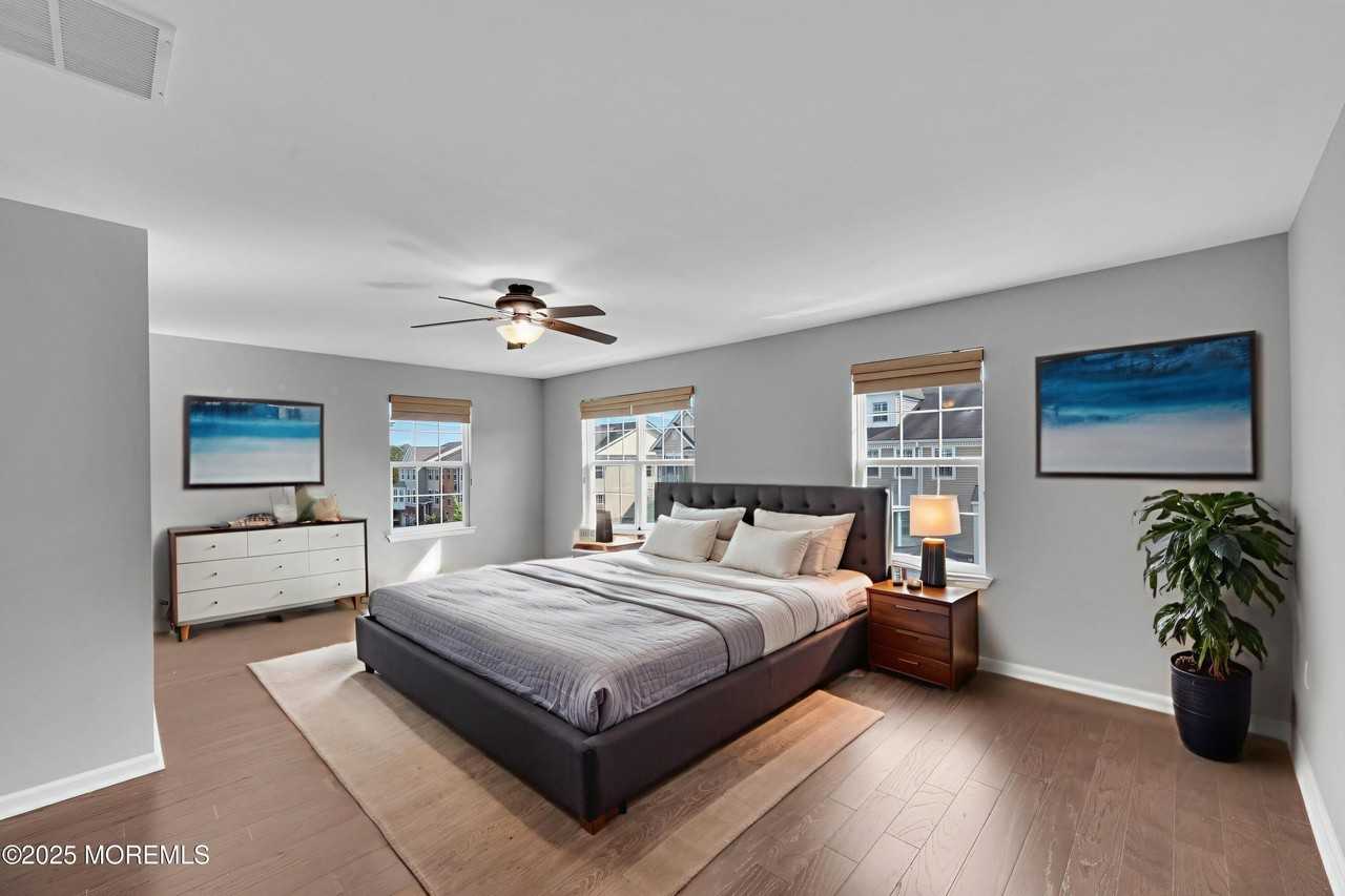 308 Princeton Court - Photo 5 of 38