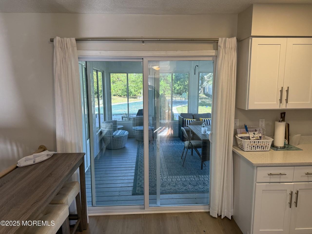 90 Atlantis Ave - Photo 6 of 23