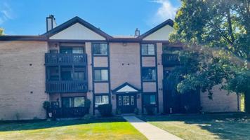 featured image of 6015 Lakeside Pl #101