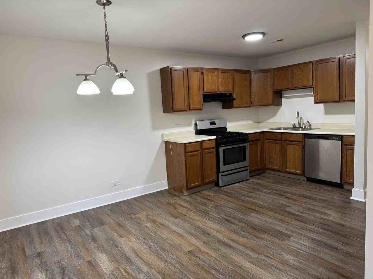 420 Heine Ave #420 - Photo 6 of 14