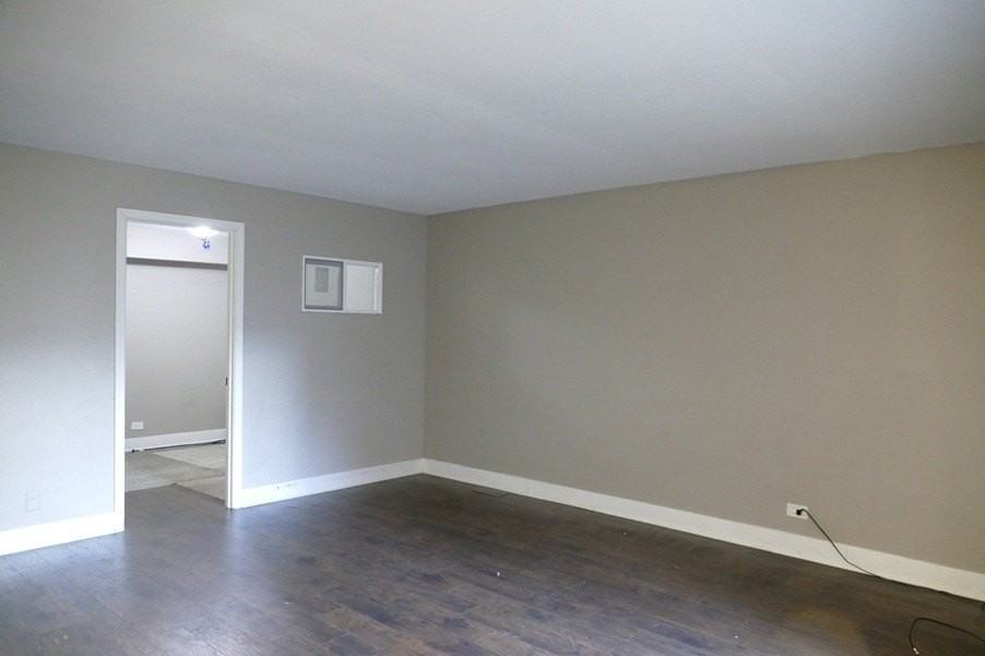 7724 Woodward Ave #14-8G - Photo 3 of 13