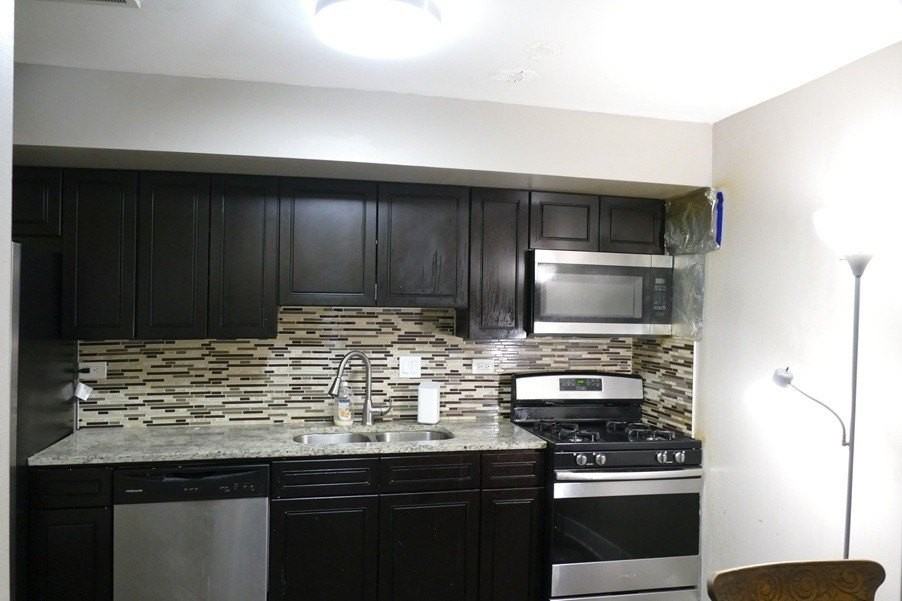 7724 Woodward Ave #14-8G - Photo 4 of 13