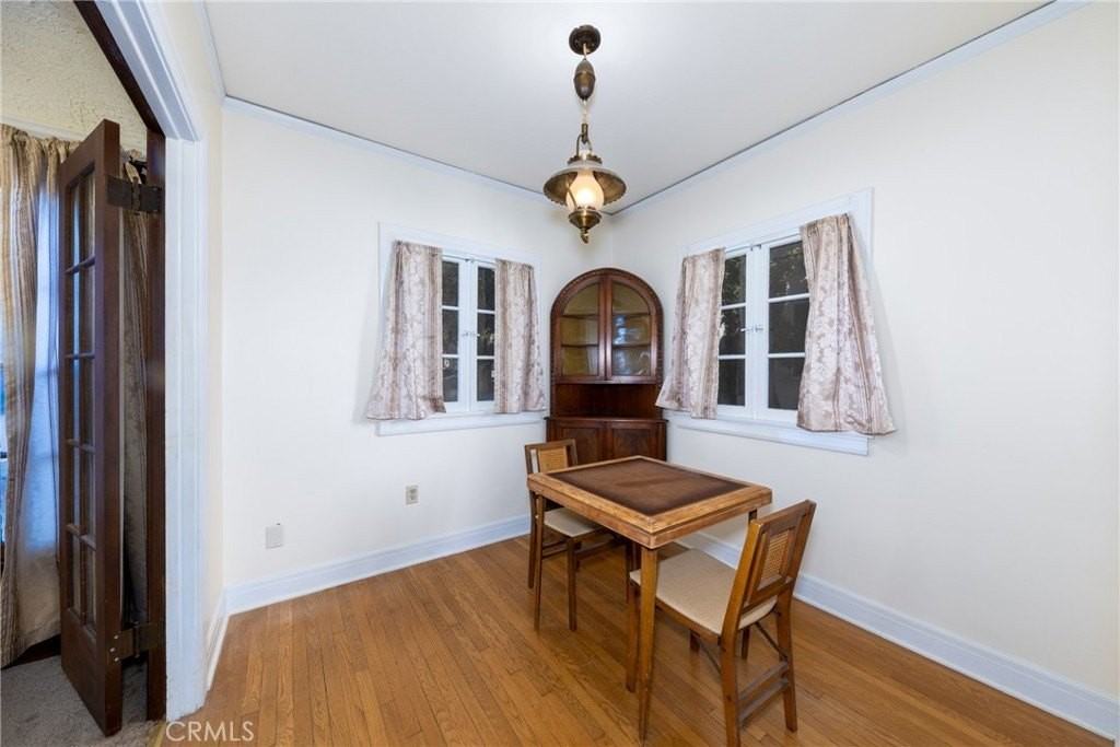 759 W 26th St - Photo 6 of 31