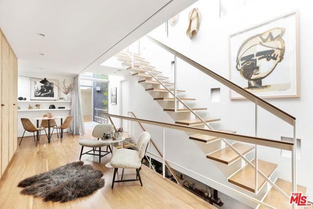 1201 Cabrillo Ave - Photo 3 of 8