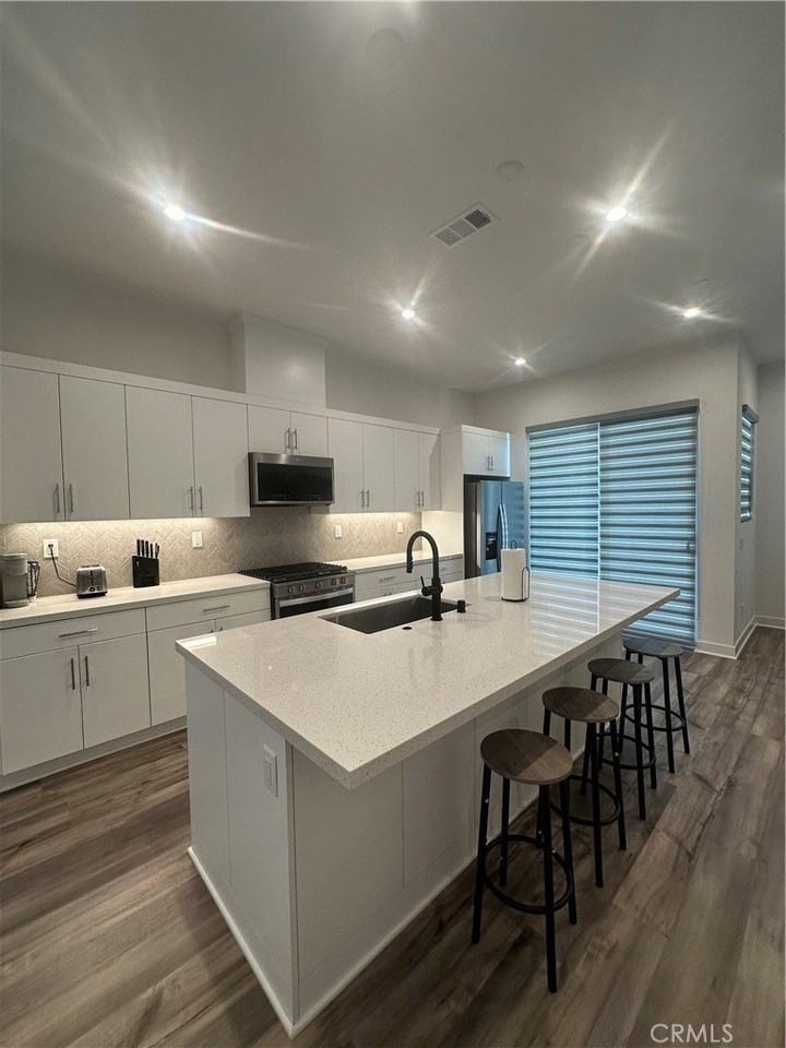 1615 W Cara Dr - Photo 5 of 32