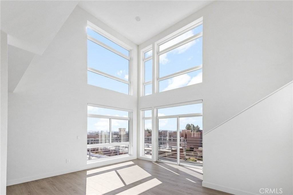 168 S Monterey St #518 - Photo 2 of 45