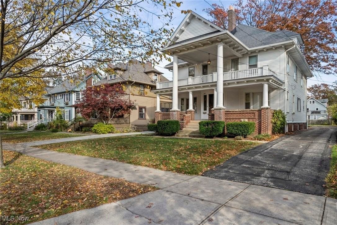 1217 Belle Ave - Photo 3 of 33