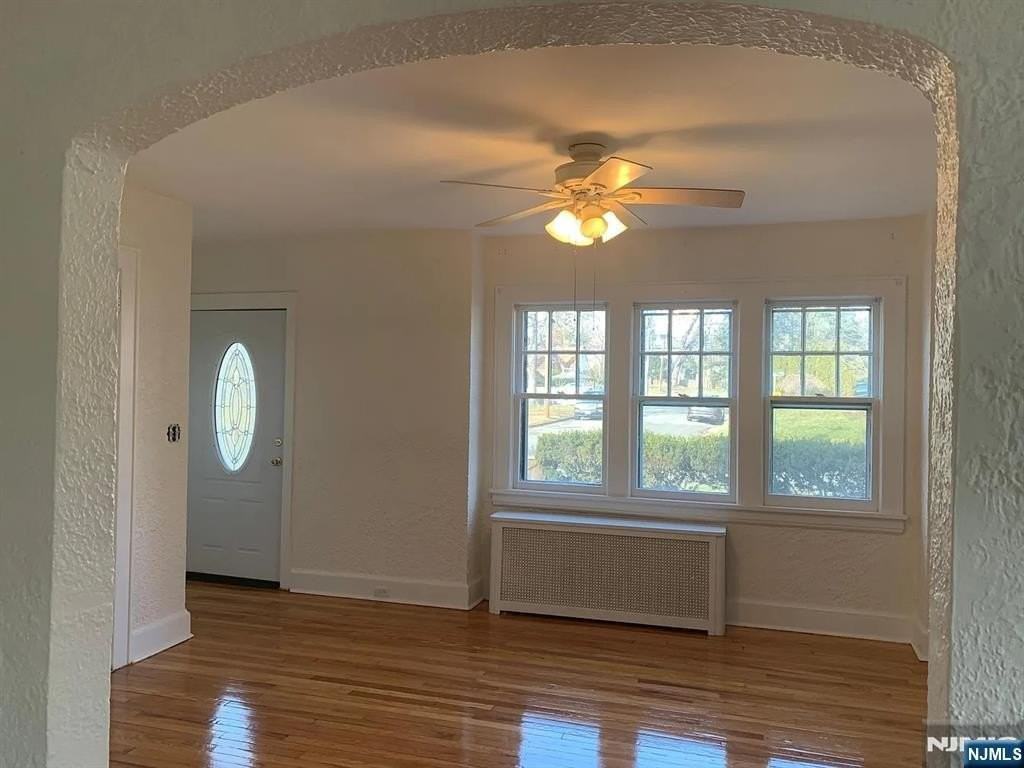 126 W Hudson Ave - Photo 3 of 18