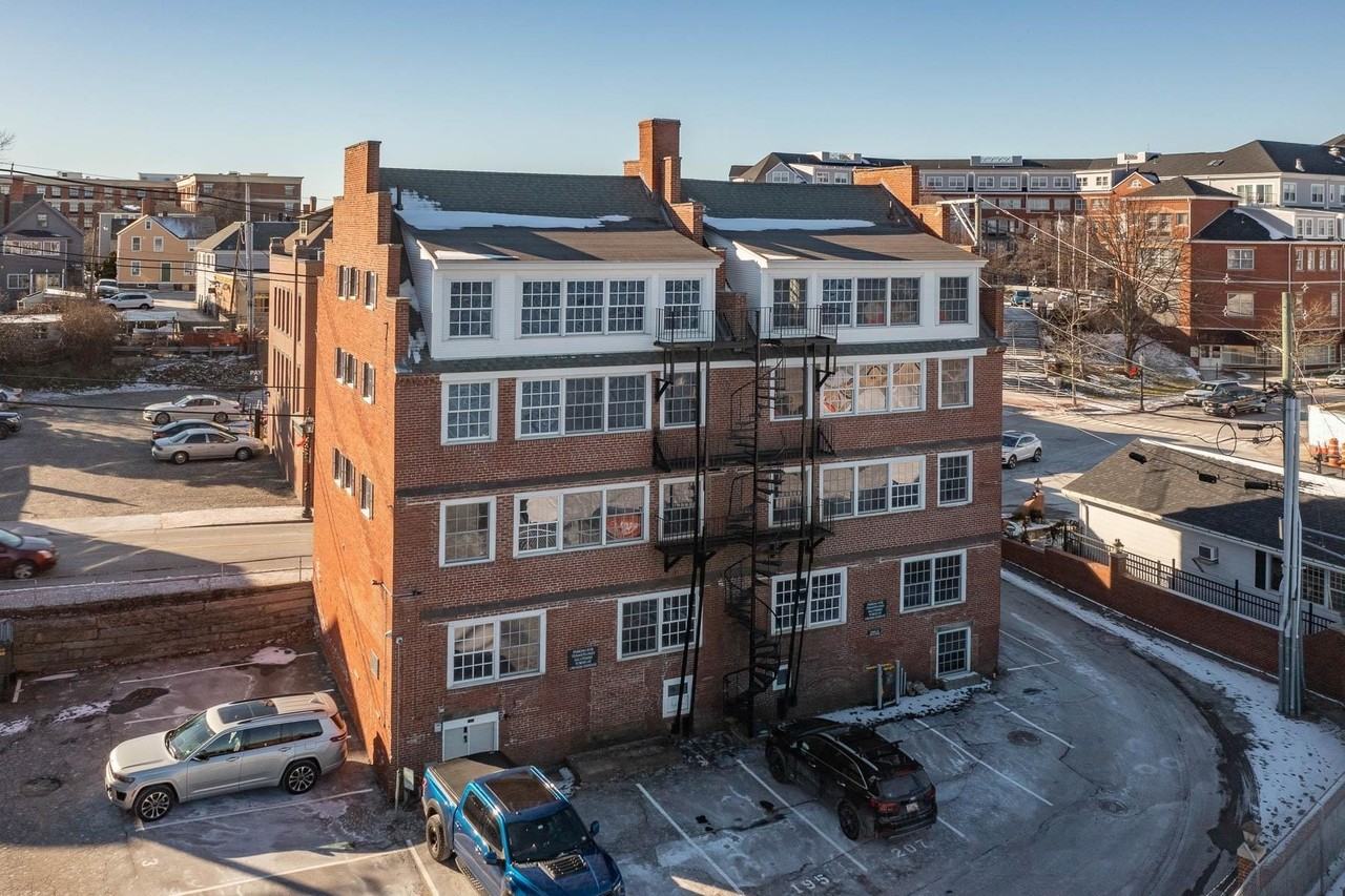 205 Market St #6 - Photo 4 of 20