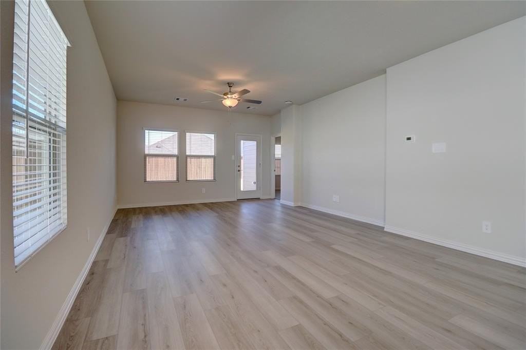 4104 Zoo Lane - Photo 6 of 36