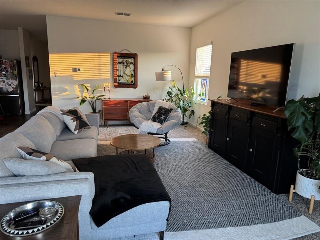 824 Peach Tree Ln - Photo 2 of 15