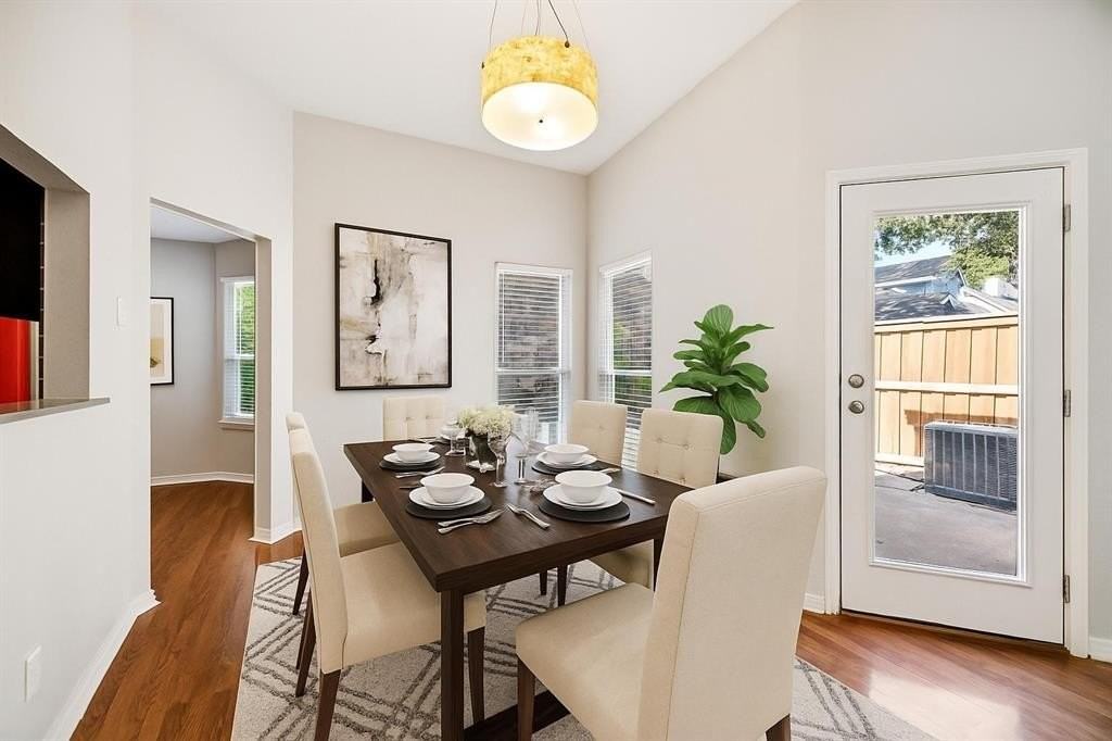 18111 Whispering Gables Ln - Photo 6 of 15