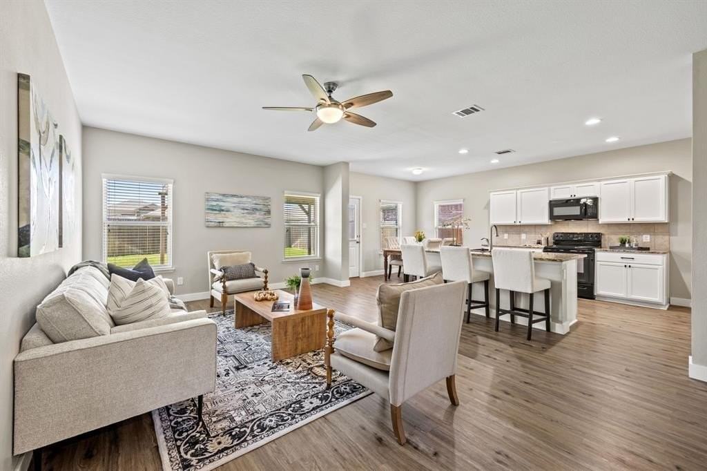 2460 French St - Photo 3 of 30