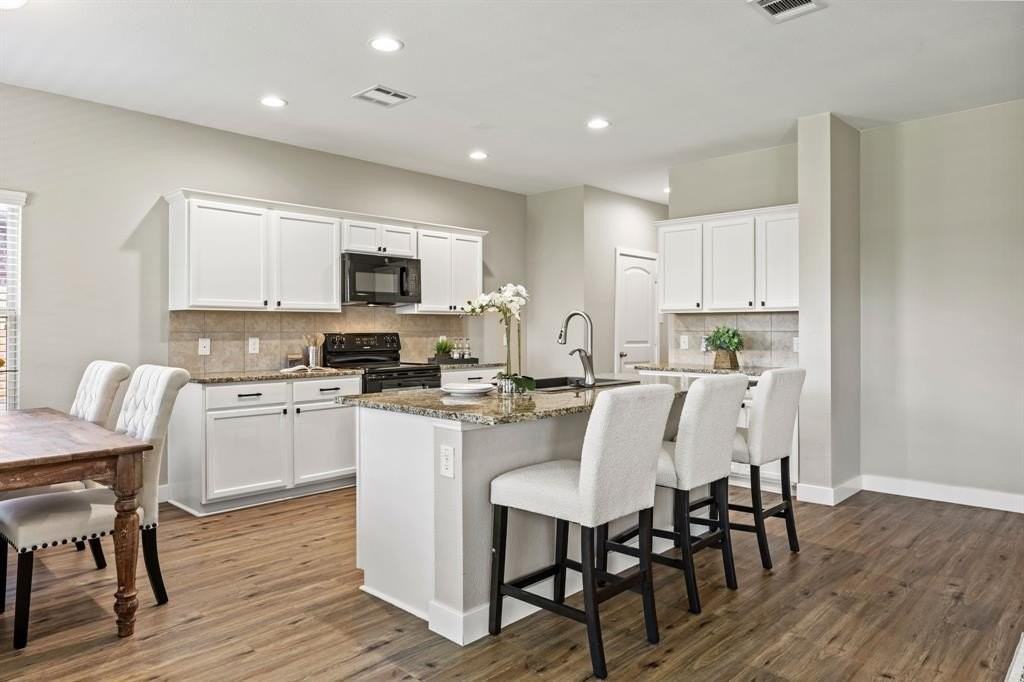 2460 French St - Photo 7 of 30