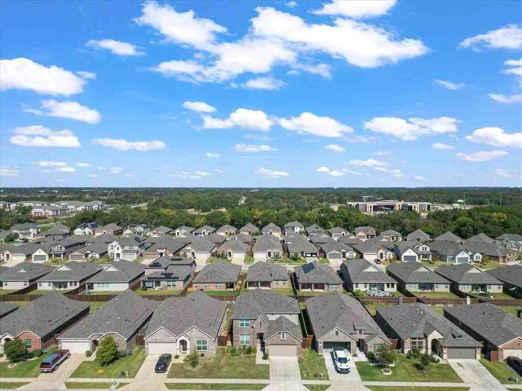 11436 Woody Creek Trl - Photo 5 of 34