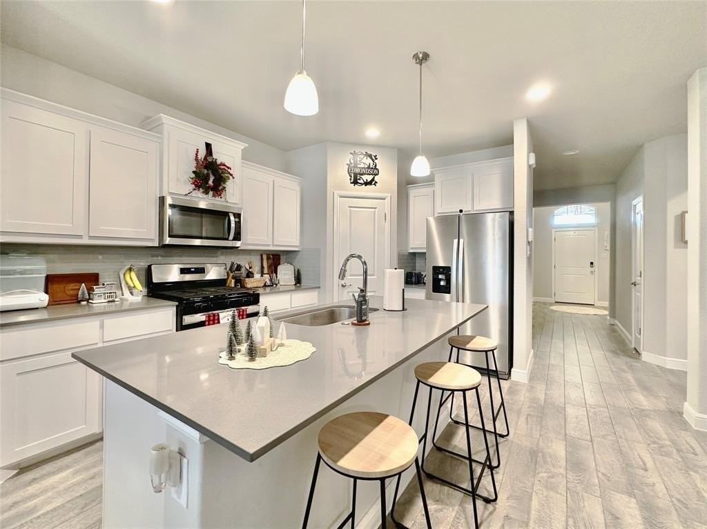 149 Attwater Rd - Photo 2 of 28