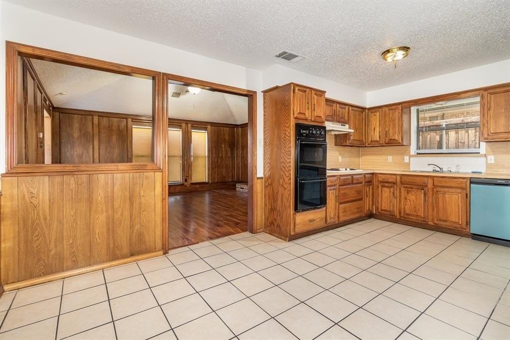 1215 N Slope - Photo 7 of 17