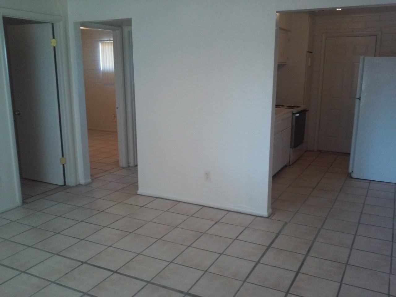 1320 North 48th Place - Photo 2 of 8