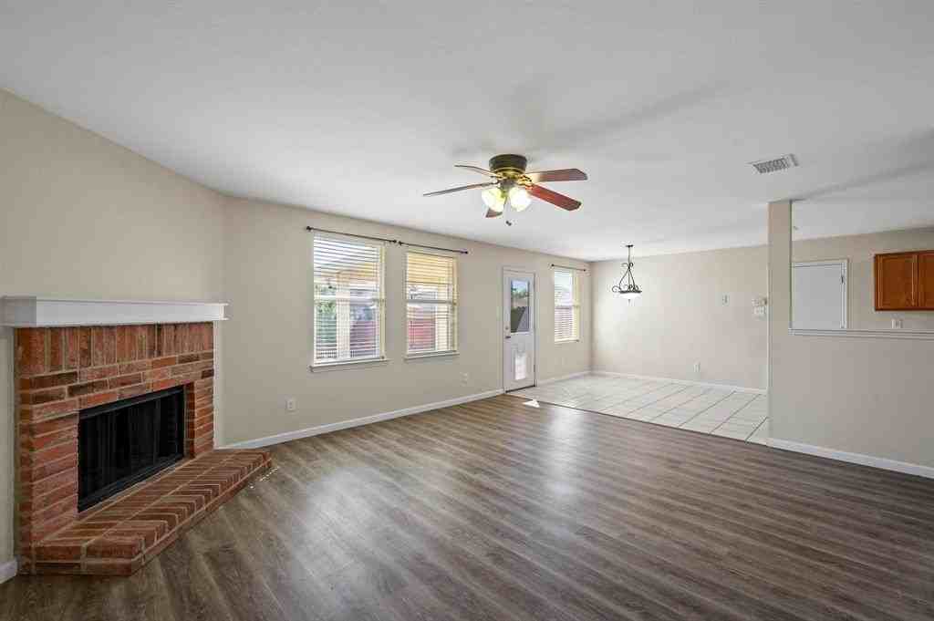 2718 Lake Terrace Dr - Photo 6 of 25