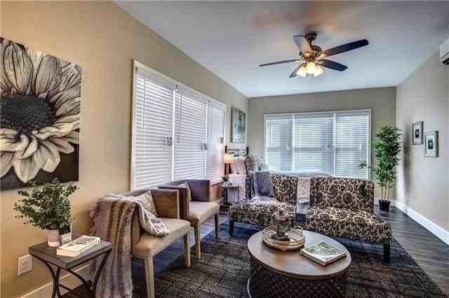 615 N Marsalis Ave #4 - Photo 5 of 19