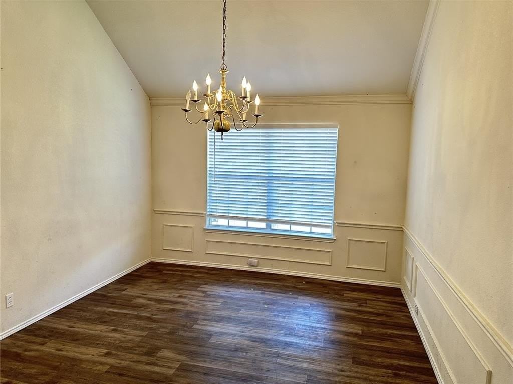 2034 Wimbledon Dr - Photo 5 of 9