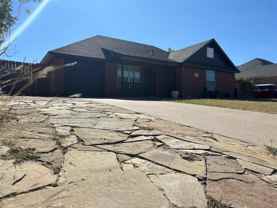 618 Oliver Ln - Photo 1 of 1