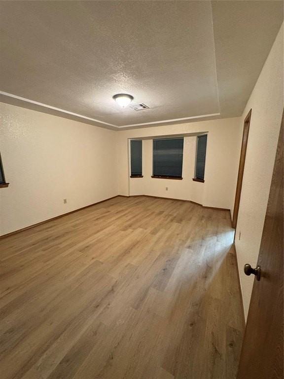 1125 N Patterson Dr - Photo 3 of 7