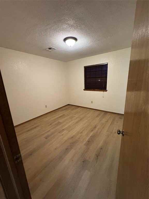 1125 N Patterson Dr - Photo 6 of 7