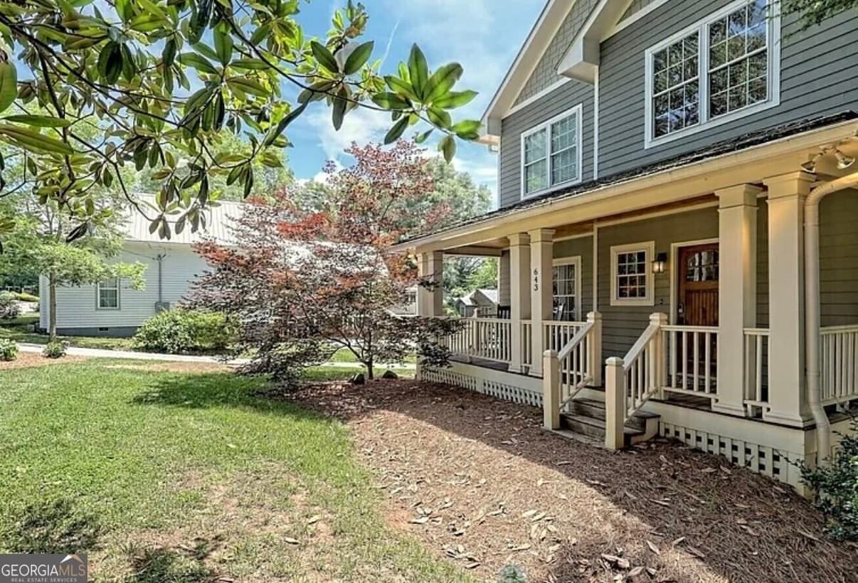 643 Washington St - Photo 2 of 30