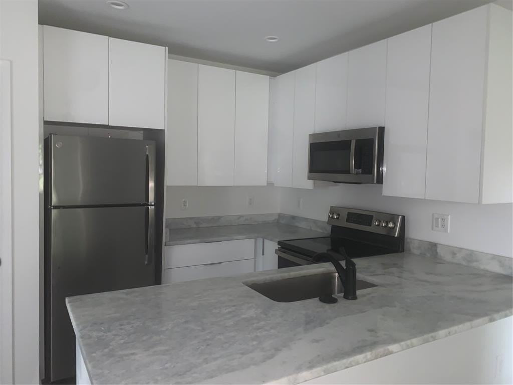 816 Nw 3rd St #1 - Photo 7 of 10