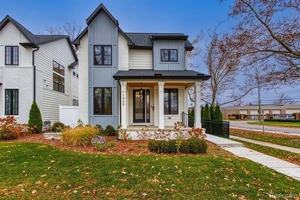 featured image of 1989 Webster St