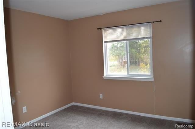 40433 Bluesprings Ct - Photo 5 of 25