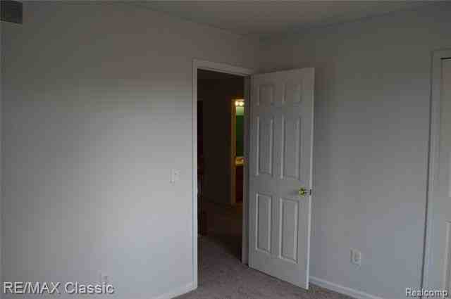 40433 Bluesprings Ct - Photo 6 of 25