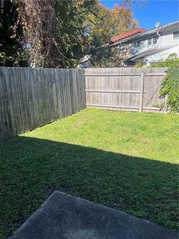 2816 Eric Court - Photo 2 of 9