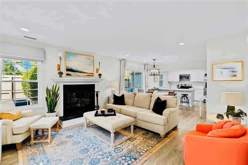 2314 Cornick Dr - Photo 4 of 15