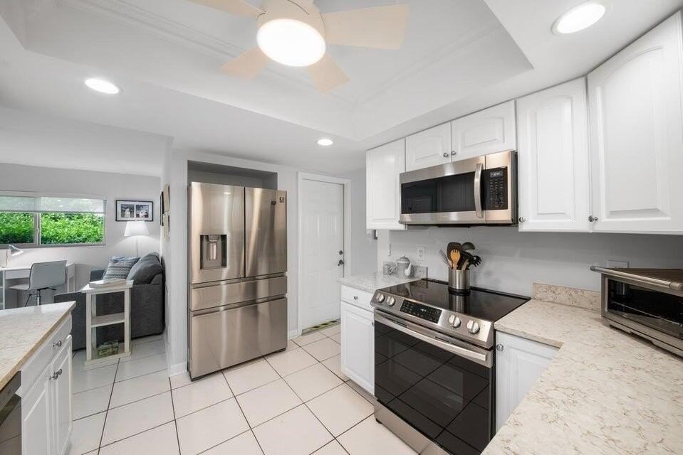 6372 Sleepy Willow Way - Photo 7 of 32