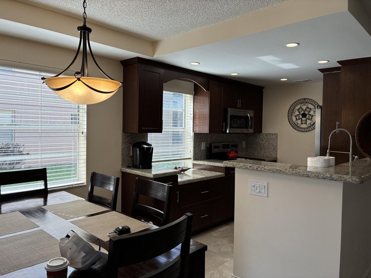 489 Burgundy K - Photo 6 of 46