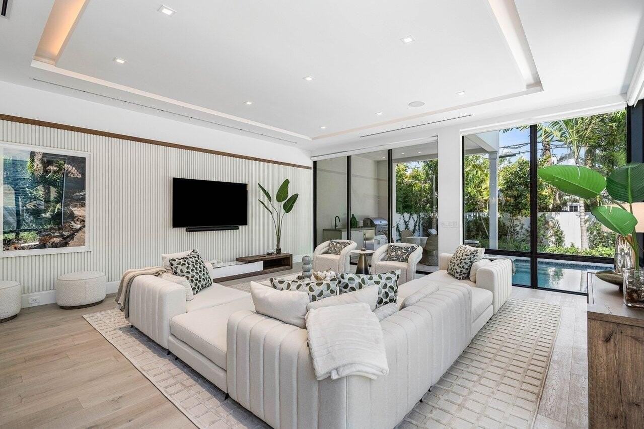 514 Ne 7th Ave - Photo 5 of 50