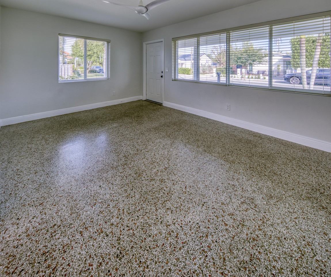 1331 N N St - Photo 5 of 29