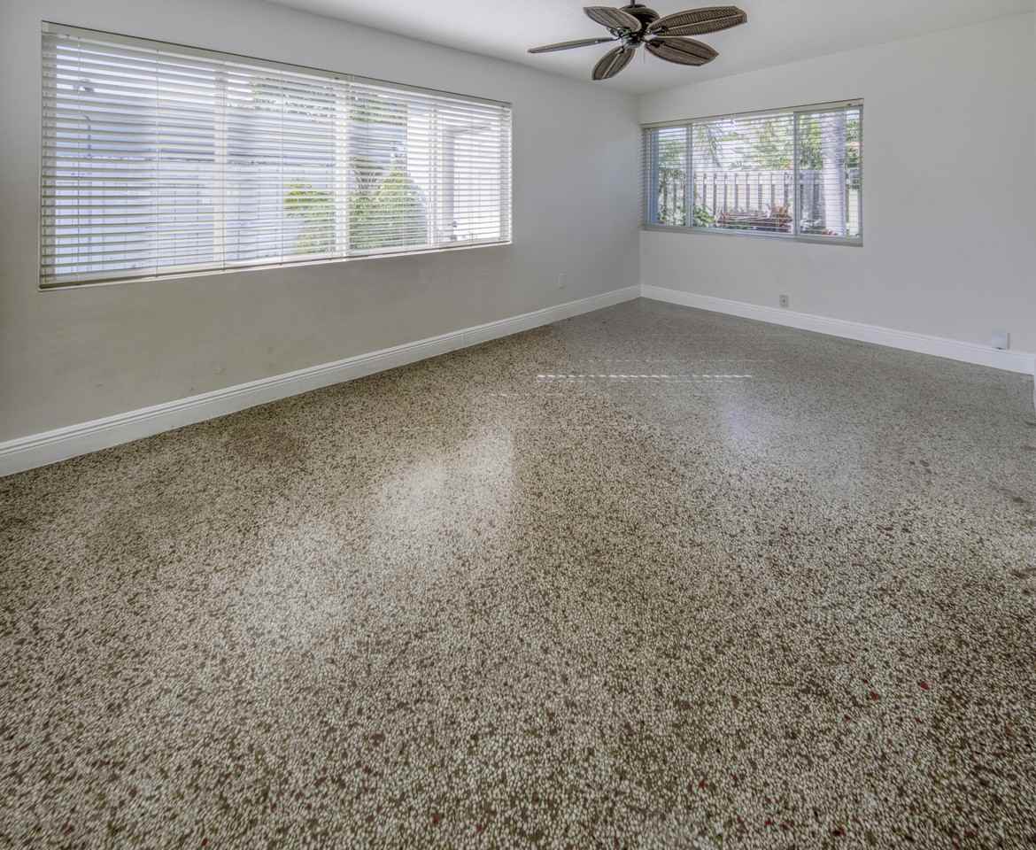 1331 N N St - Photo 6 of 29