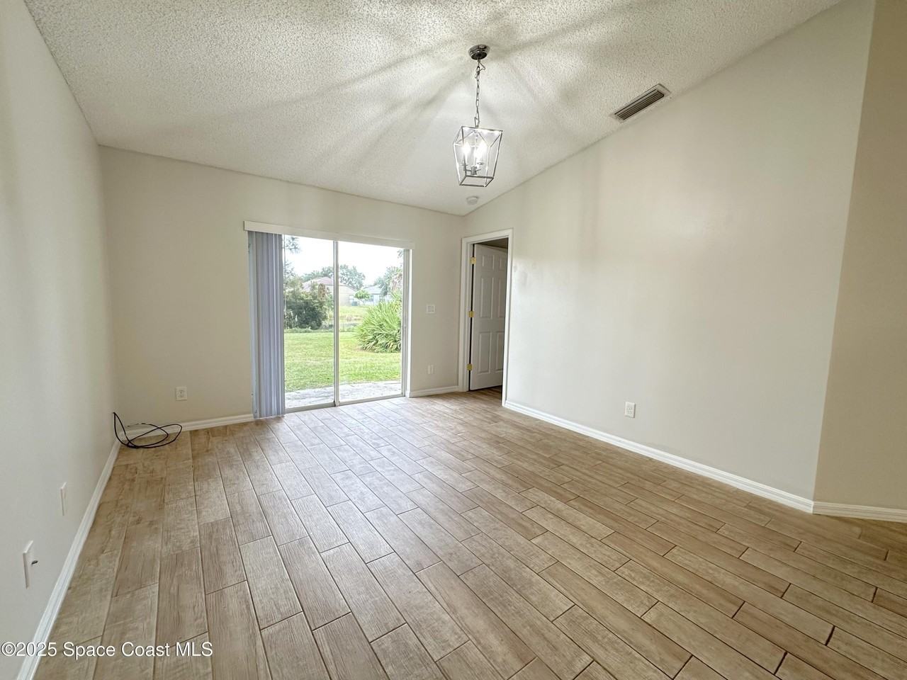 670 Benton Drive - Photo 7 of 21