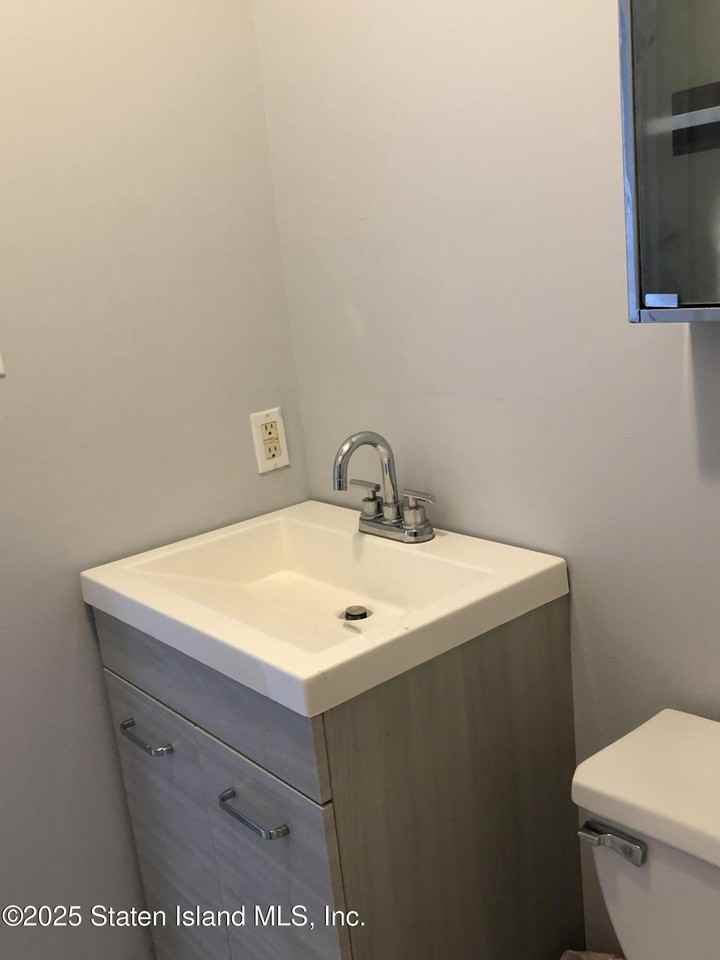 115 Jeanette Ave Unit 2 #2FL - Photo 6 of 6