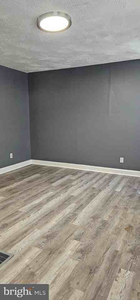 1221 Poplar Grove St - Photo 3 of 41