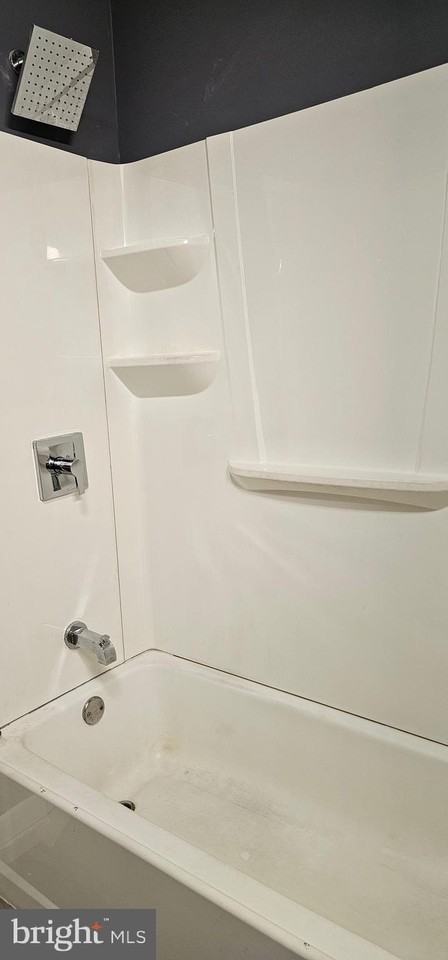 1221 Poplar Grove St - Photo 7 of 41