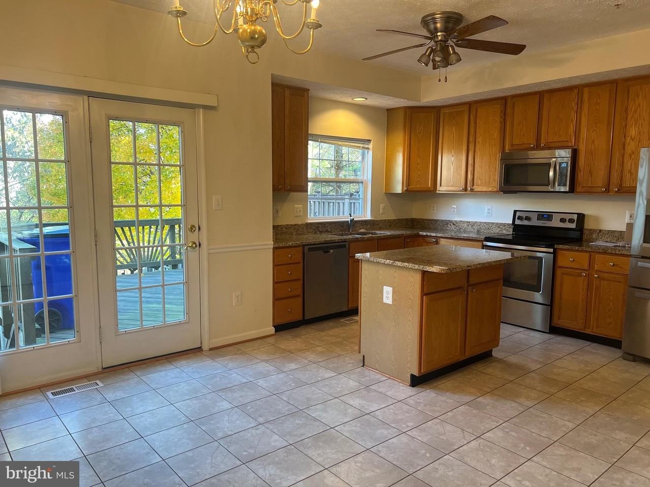 9526 Bellhaven Ct - Photo 2 of 23