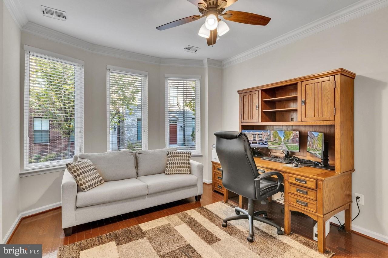 510 Silver Clipper Ln - Photo 4 of 35