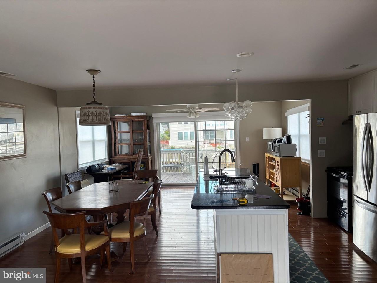 156 Rodman Dr - Photo 7 of 21