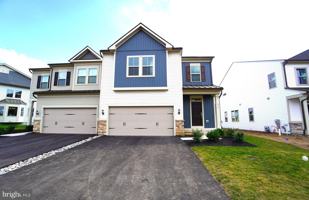 featured image of 612 America Dr